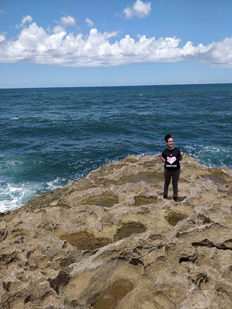 GeoLatinas's tweet image. Santa is originally from Vega Baja, Puerto Rico 🇵🇷 @_slperez is an alumni from the Arecibo Observatory Space Academy (@AOSpaceAcademy) &amp;amp; wants to become a Planetary Scientist. She will study abroad at the University of Arizona (@UofA ) next fall. (2/7) #DiversityandInclusion