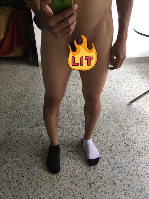 Ah&iacute; suave con mis medias kul. https://t.co/yLkLy1EO6s<a href="/tag/spamdepezones"class="tags"><span>#spamdepezones</span></a>