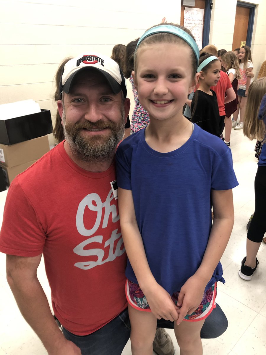 EldersKiddos's tweet image. Finishing up the year with a super funny read aloud with Mr. Coates. Thanks Brian for taking time out of your day to be our Mystery Reader!!! And thanks for trusting your third grade team to pick out a fun book choice👍🏼🤪@BlountsClass8 @weySLE3 @zeekskiddoz @MrsManley3