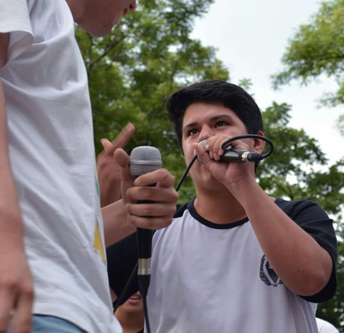 FANelprograma's tweet photo. 🎤 1 MC por semana, 1 minuto de improvisación libre, esto es #FANFreestyle 🎼🤘 Hoy te traemos a #Parawa, un freestyler de solo 16 años 😱 que la rompe toda 💣 https://t.co/iTNeSRJ4IV