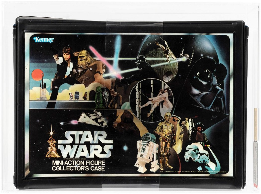 HakesAuctions's tweet photo. SOLD FOR $863! #StarWarsFans flocked to @HakesAuctions' last sale, as the price for this #AFA 90 @starwars vinyl carrying case proves! Hake's is now accepting #vintage #StarWarsCollectibles, call today!
#RussellBrantonCollection #Kenner #OverstreetPriceGuideToStarWarsCollectibles https://t.co/cFt3F76nAs