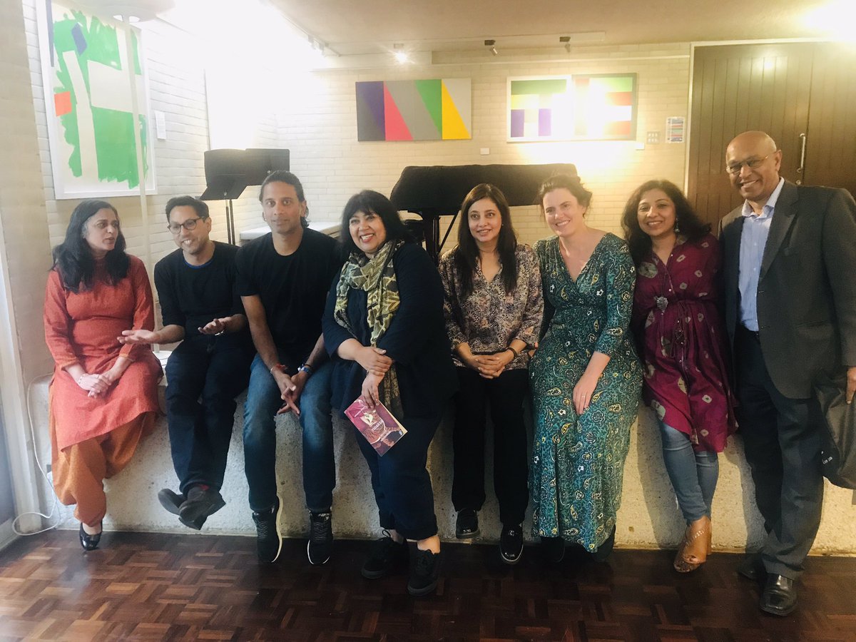 Dash2Mona's tweet photo. #matwaala #Cambridge #poetrycommunity this evening with some great ‘diaspora and more’ poets https://t.co/mcxunqwleE