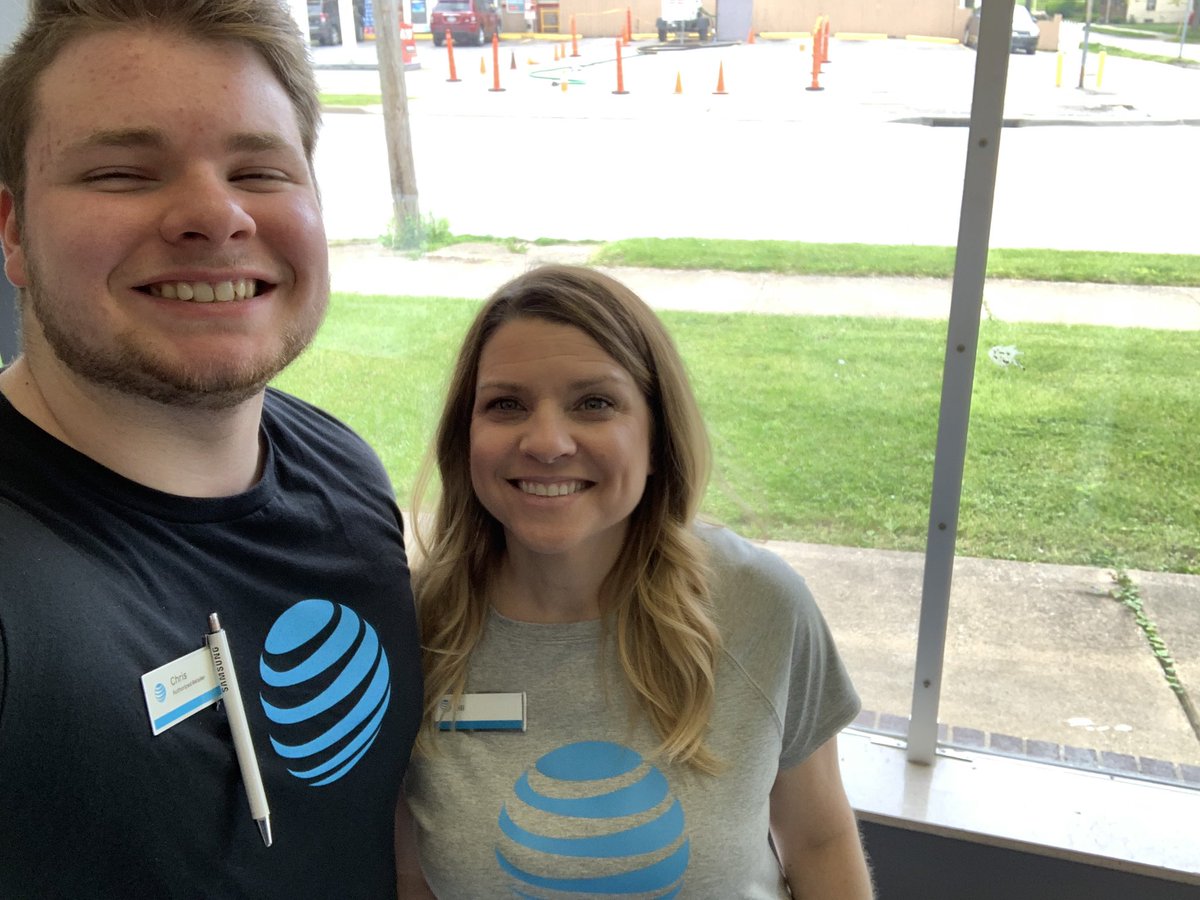 Great #ProjectIGNITE day with RSM Jill from <a href="/TeamAustintown/">Team Austintown</a> , tons of great information shared and of course some DirecTV action!

@BobWypasek <a href="/Rjbever/">Robert Beveridge</a> <a href="/Shawn_Butson/">Shawn Butson</a>
