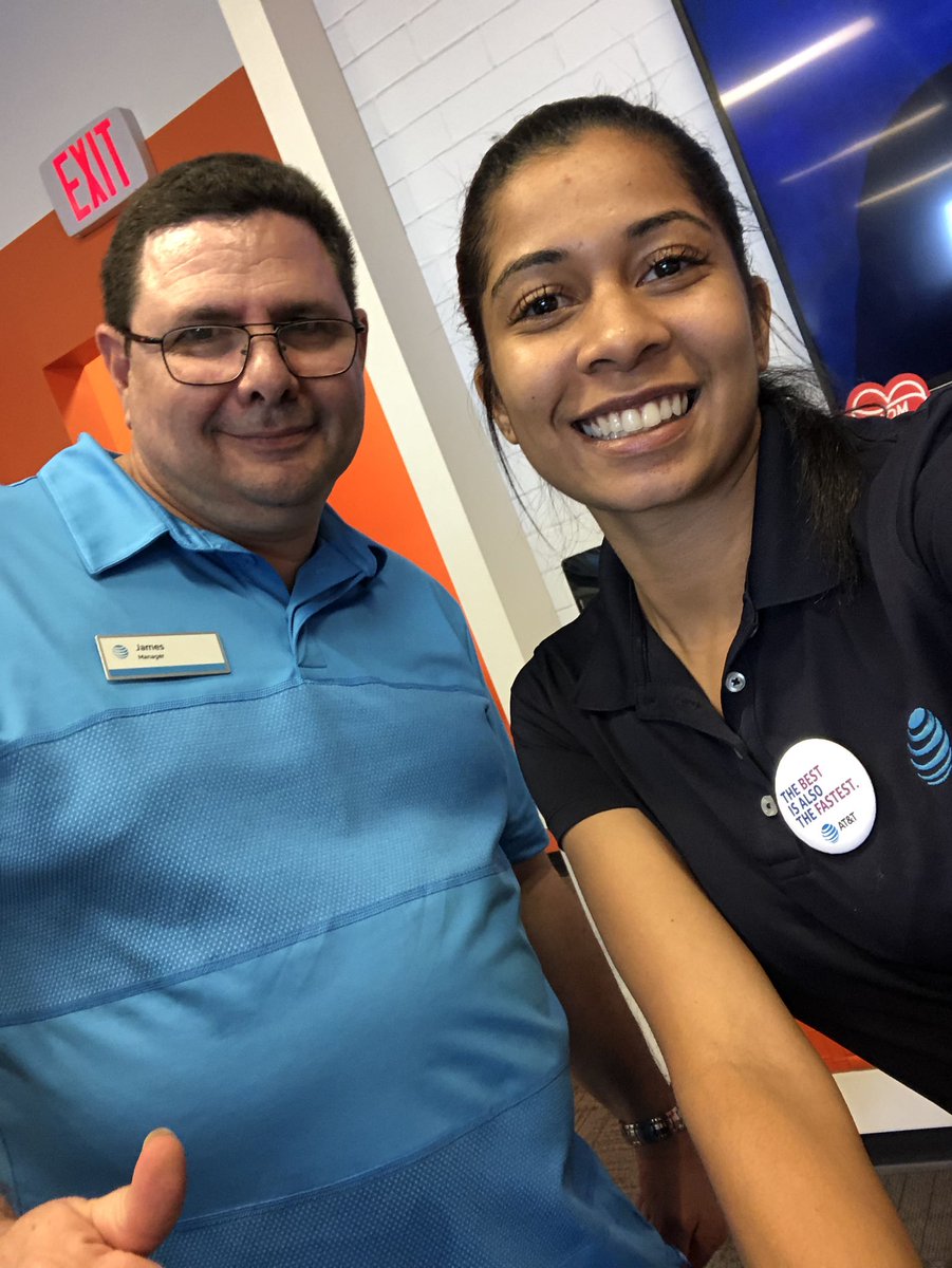 tampa_north's tweet photo. 💥Partnering with out north Tampa AR store and successfully closing a DTV primo 📺 @ReanTaube @MilagrosMontout  @BestoftheWestFL #ARIGNITE #takingovertampa #1Fla https://t.co/gGHkw3dPHO