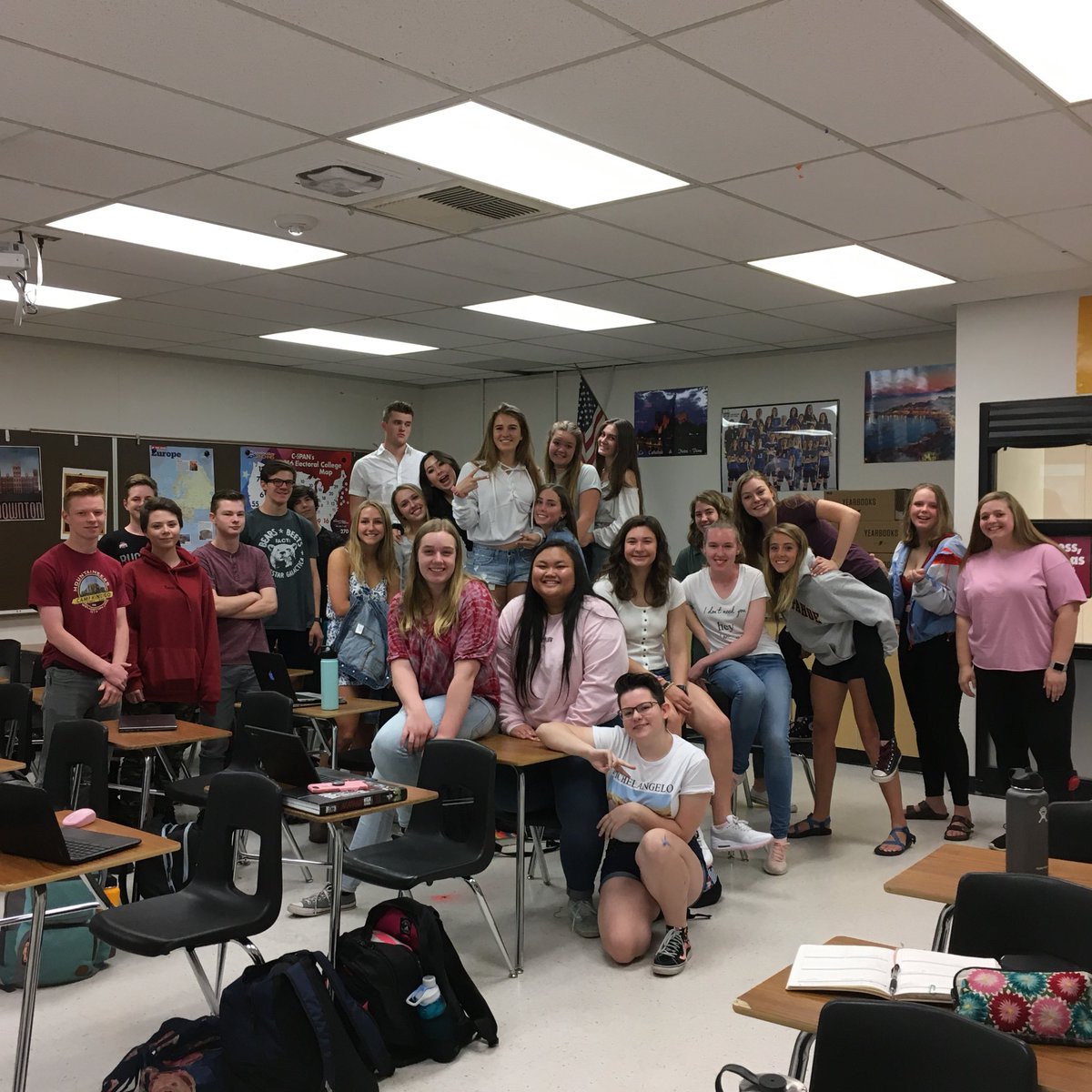 LeviArap's tweet image. Last day of class! LOVED working with these 5 awesome groups of juniors this year in Western Civ! They are ready to rock finals next week! #ArapClassrooms2018