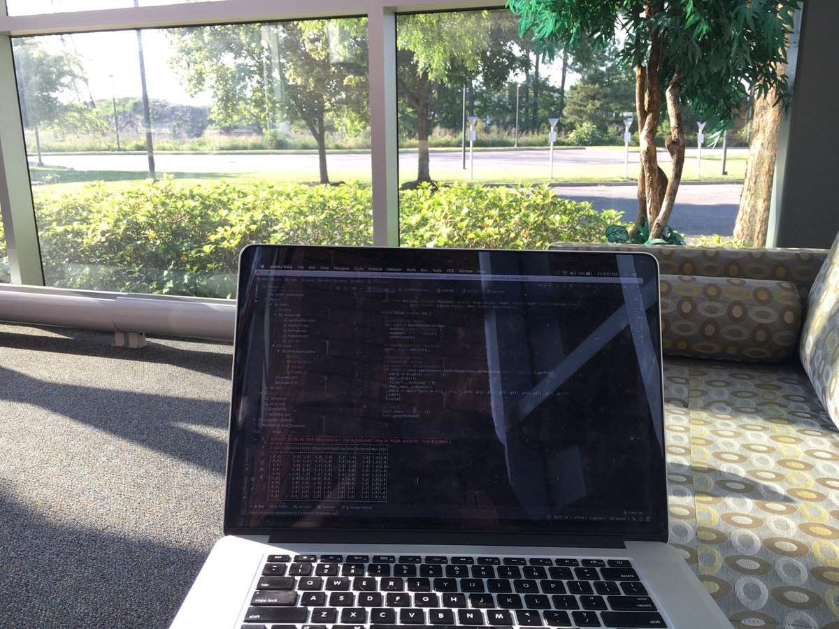 lambdaEranga's tweet image. Happy evening means, running sparkml under sunshine @vmasc_odu #sparkml #ml #devops #scala #bigdata