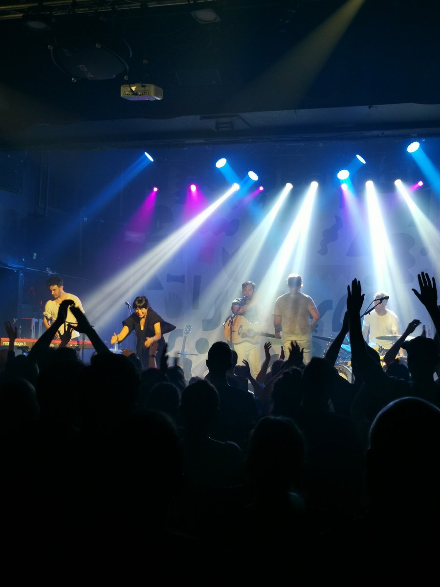 MDee14's tweet photo. Alright this zoom technology on the @HuaweiMobileCAN P30 Pro is nuts! I was at the back of the concert and I felt like I loved up to the front row. Thanks to @stlucia for the fantastic performance happy to capture them #RewriteTheRulesTO #RewritetheRules https://t.co/E8Y0t2G0yi