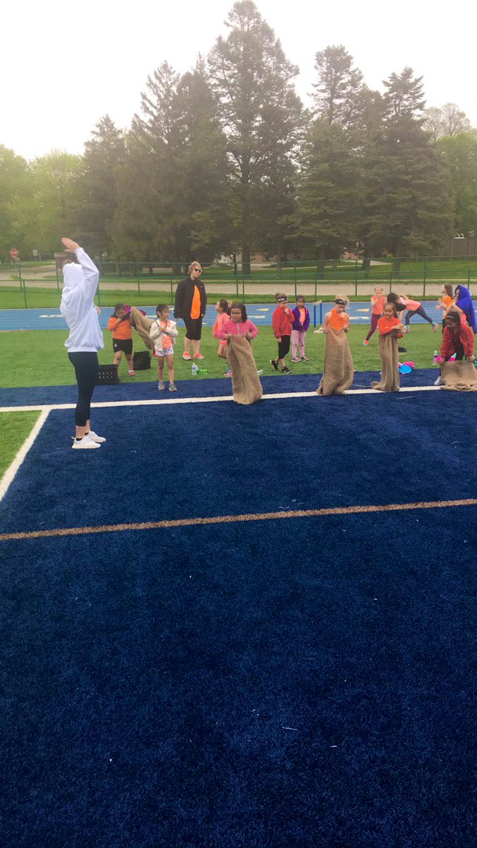 Teamed up with <a href="/StMarysSL/">St. Mary's Catholic School</a> at their Track and Field Day today! We had the best time hanging out with these #FutureBeavers