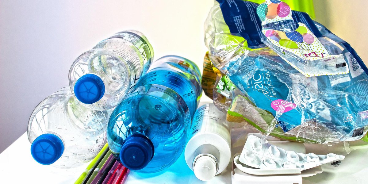 Consumers feel inspired and #recycle more when they know their waste will be transformed into a new product. Read the <a href="/JofMarketing/">Journal of Marketing</a> study featured on Science Daily: sciencedaily.com/releases/2019/…