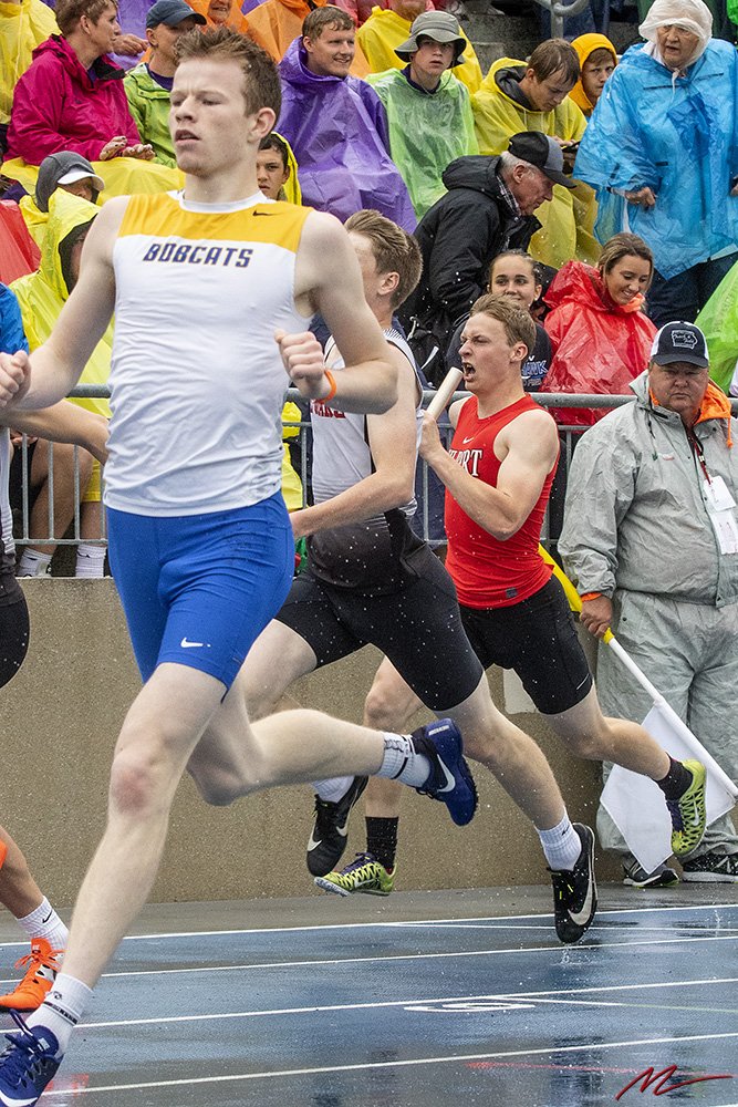 motionandlight's tweet photo. The @gilbert_tf boys sped through the rain to place 4th in their DMR heat, 19th in 3A.
@GilbertTigerAth https://t.co/eCJyndtDsx