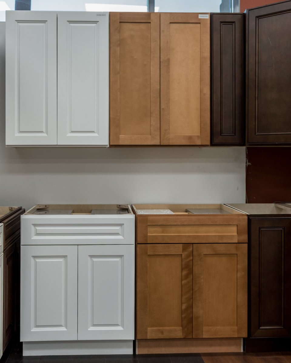 Which color cabinets match your kitchen best? 🛠
.
.
#WaylonCabinets #WaylonFlooring #NewCabinets #ElMonte #CabinetDesigns #CabinetProviders #HomeImprovement #CallToday #NewKitchen #DreamKitchen #Renovation #KitchenCabinets #DoorBumpers #Interior