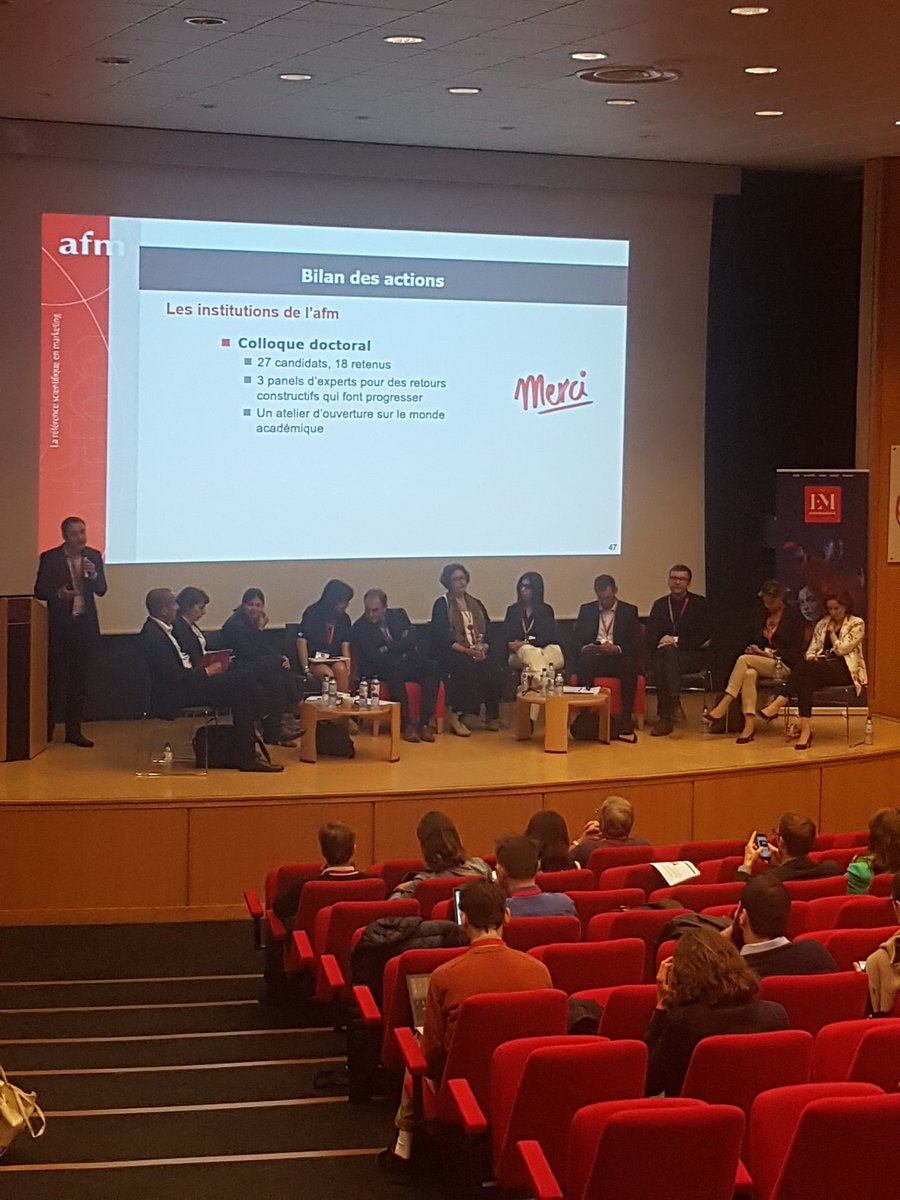 Premiers pas dans la grande famille de l'@afm_marketing avec un colloque doctoral au top ! 4 journées intenses mais tellement enrichissantes. BONUS: Soleil et plage au rdv 😎 ✌ #afm2019