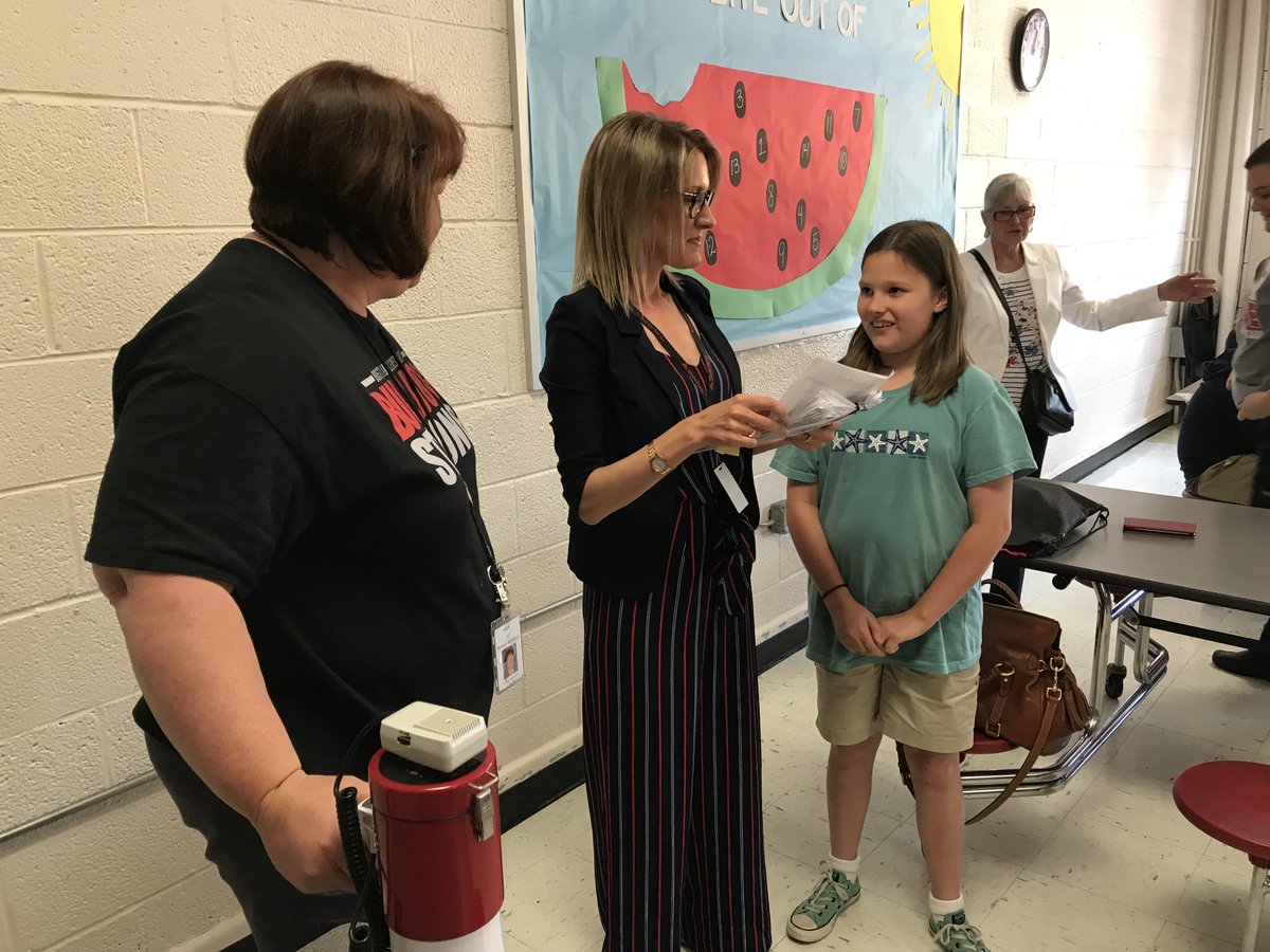 Donna Rymer tweet media