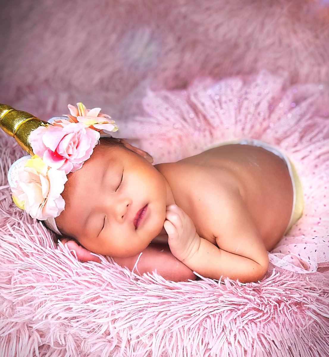 itszDONNA's tweet photo. @khloekardashian i love true’s turban headbands. I wish i can get her handme downs for my bb girl 5wks old Bella. https://t.co/YYxOaWQ1gP