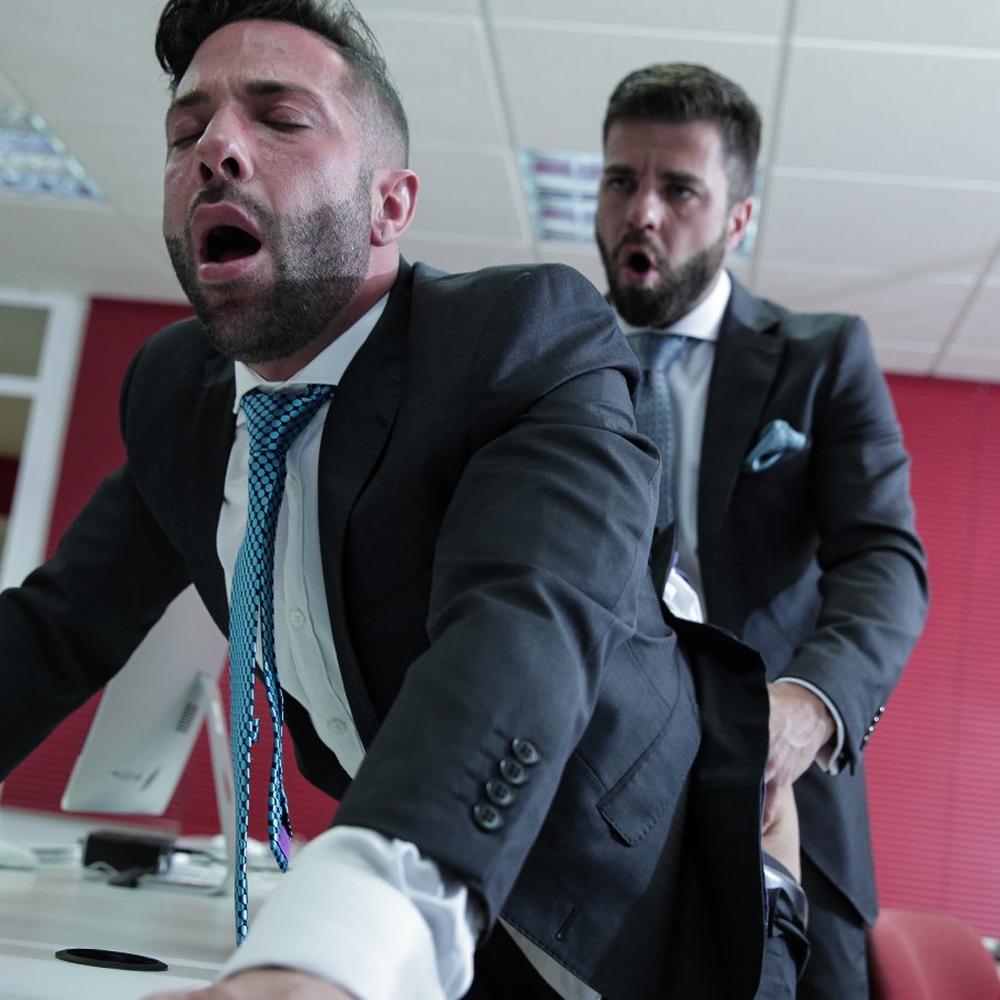 MENATPLAY.com on X: #TGIF MENATPLAY & CHILL. 😈 t.co4TCzhA0C7W  t.cowFB9QMK27z  X