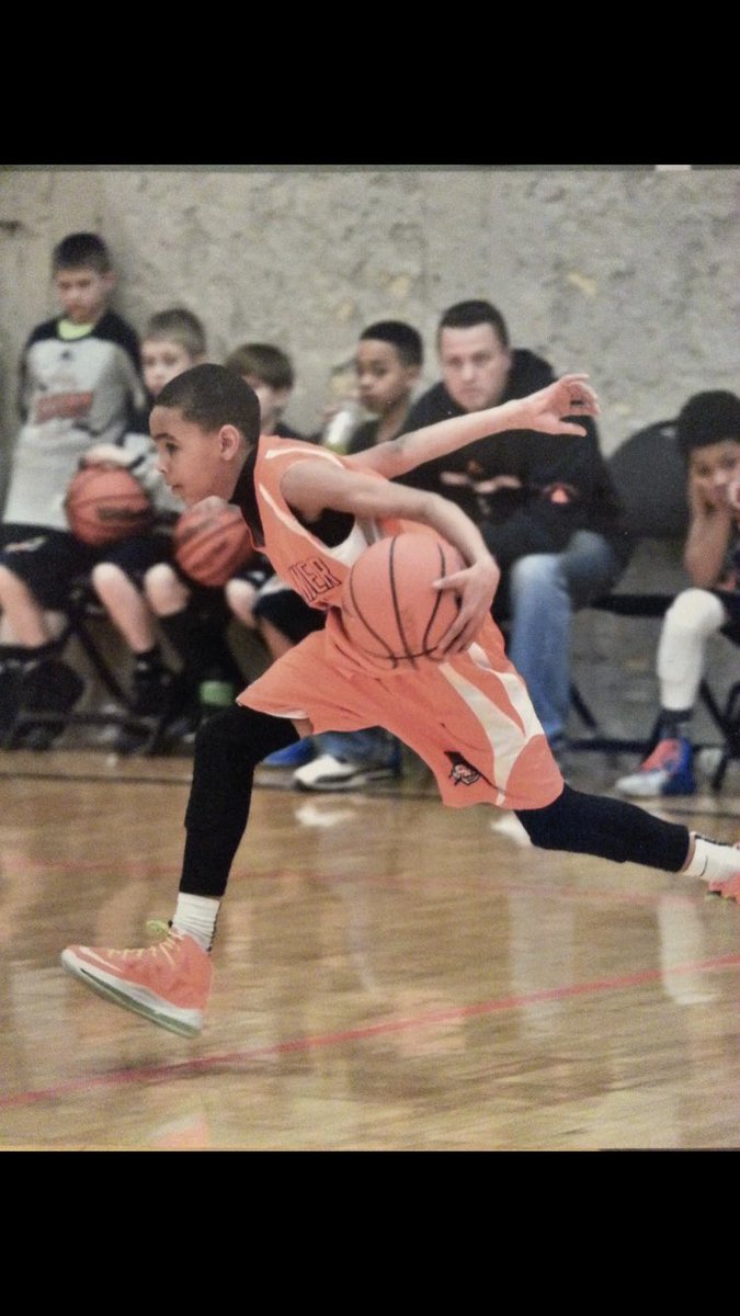 Tiffany50516733's tweet photo. This Basketball thing isn’t new!!    Been in the game since he was 5!! Proud mom😘💙 #everyposition #2021 @JmRoland_ https://t.co/KqfGVM678q