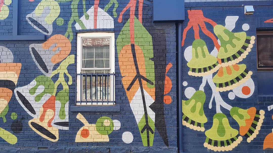 EucalyptAus's tweet photo. Found this fantastic bit of #melbournestreetart by the wonderful #JamesReka in #FitzroyMelbourne yesterday. #EucBeaut! #streetart #ozplants #australia https://t.co/bFOKy17v2z