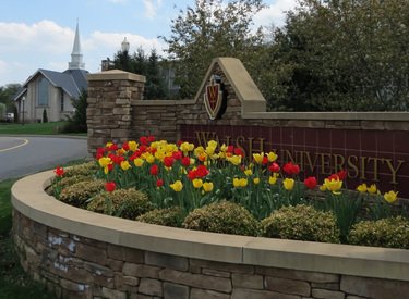 DazedRowyn's tweet image. After a lot of mulling it over. I'm 100% committed to continuing my running and academic career at Walsh University @WalshTrack