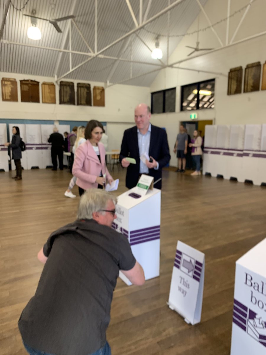 NSW Premier and Federal member for North Sydney partaking in their #democracysausage at Willoughby Public School <a href="/smh/">The Sydney Morning Herald</a>