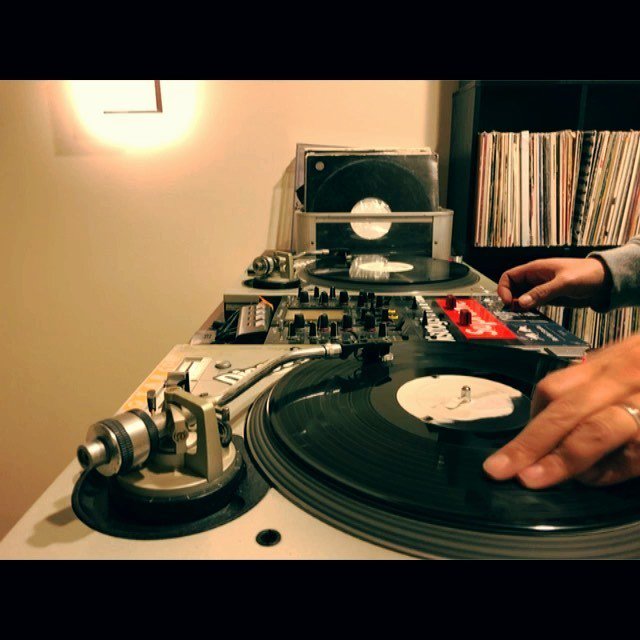 haw_one's tweet photo. #djshadow #lesson4 #hollywoodbasic #shadows #incrediblebongoband #apache #90shiphop #undergroundhiphop #jazzhiphop #scratch #scratchdj #scratching #turntablism #スクラッチ #instadj #instavinyl #instascratch #vinyl4life https://t.co/2hiBI61o5J https://t.co/cO0cFRzAHH