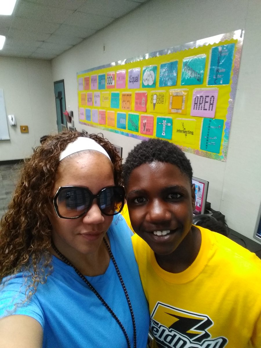 G_Delgado10's tweet photo. Field day 💛 @HighlandsElementary So Much Fun!!☀️#lovemyschool https://t.co/Ppq7p6GyEt