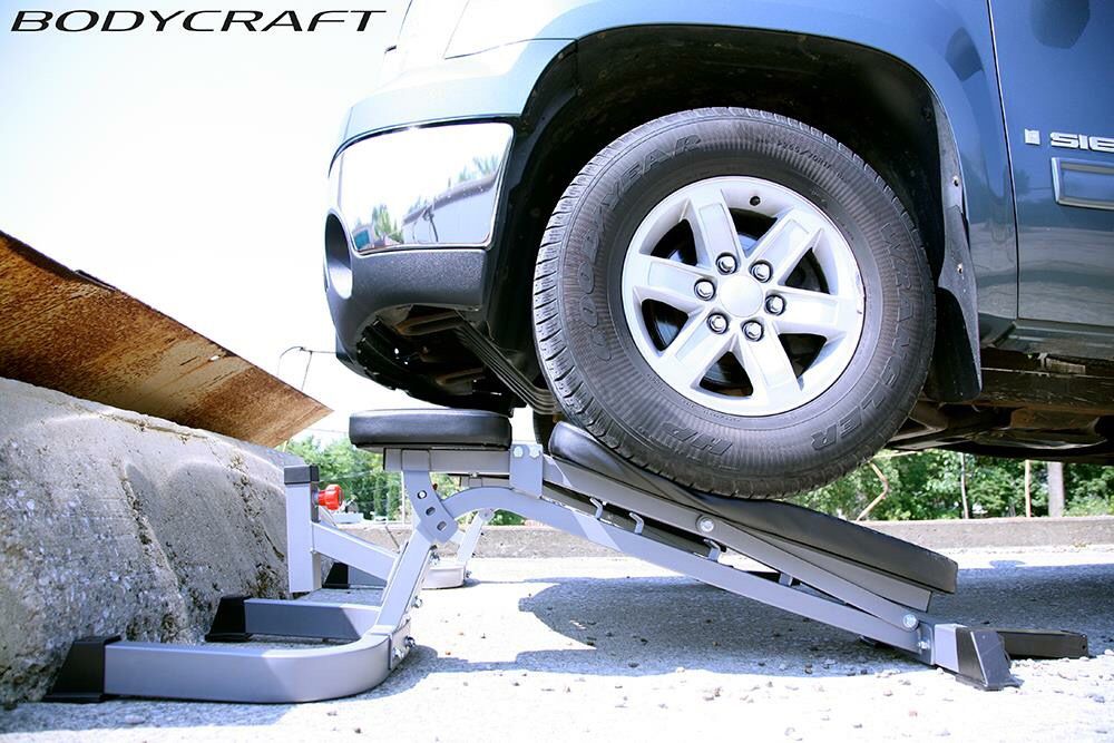BodycraftFit's tweet image. Can your #utilitybench stand up to a truck? Ours can 💪🏻 
Check out the F602 bench on Bodycraft.com
