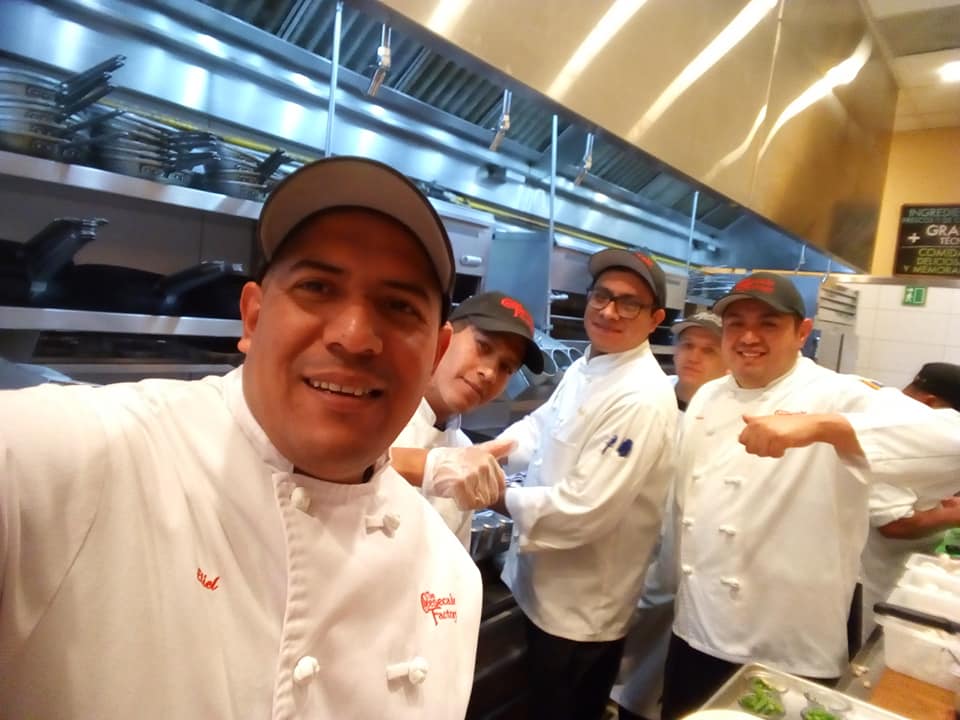 cakecareers's tweet photo. You can never have too many cooks in our kitchens! #cheflife #cakecareers #socheesecake https://t.co/NnrYKJ2251