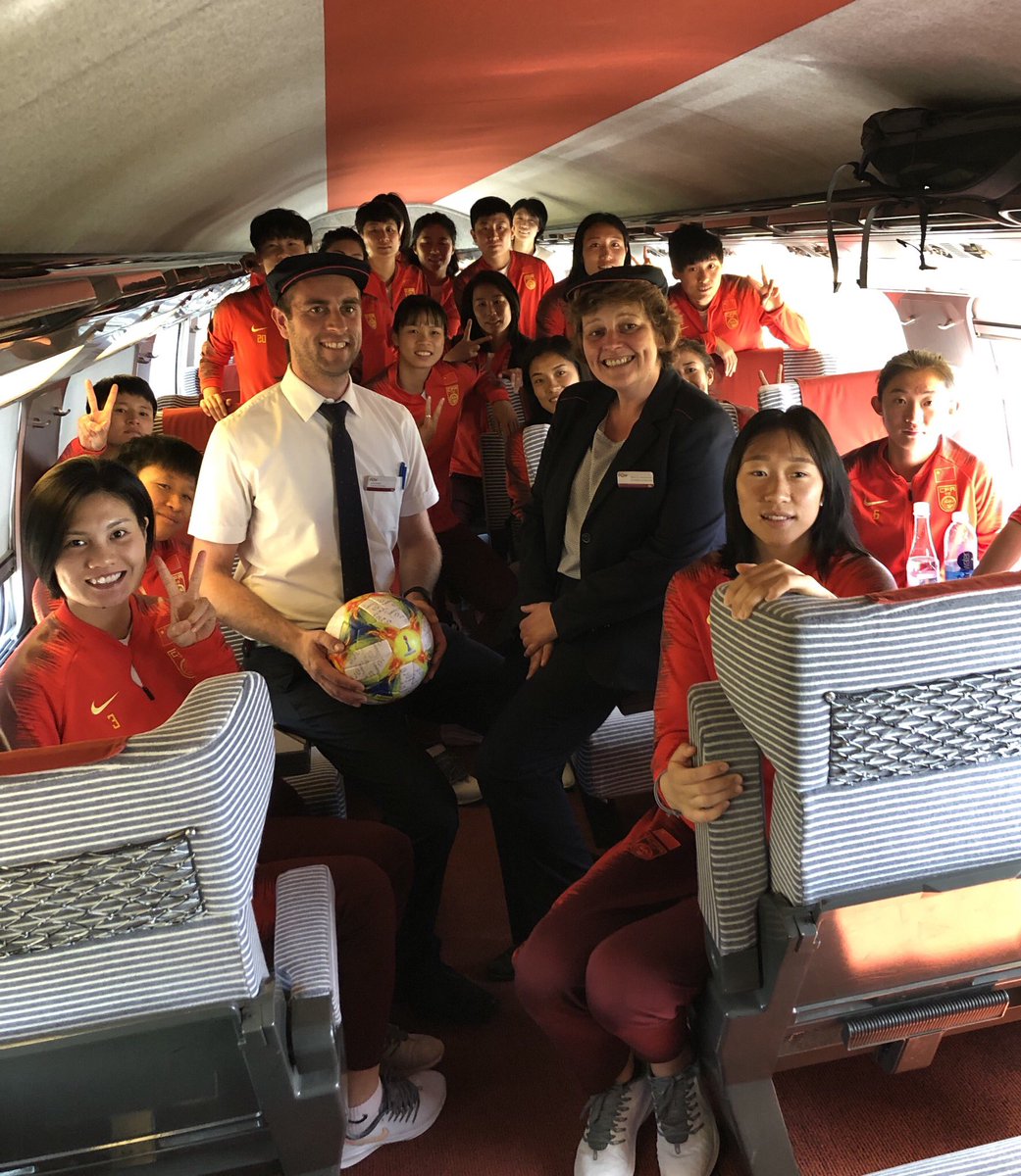 benlanciot's tweet photo. A J-6 du début de la compétition, @SNCF, Supporter National de la Coupe du Monde féminine de la #FIFA, #France2019 , est fier d’assurer le premier voyage d’une équipe sur le territoire : La Chine 🇨🇳 se rend à Rennes en @TGVINOUI ! #LeMomentDeBriller @FFF @championsdudigi https://t.co/jziOiMEelM
