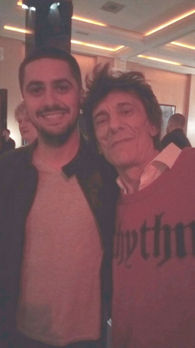 msachella's tweet photo. Happy Birthday to you @ronniewood!
Thanks for your music 👅🇦🇷
#WeLoveYou #StonesArgentina https://t.co/Dcq5ACdlR1