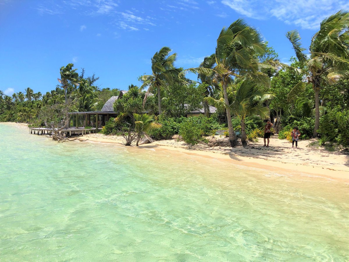 MirandaFrijns's tweet photo. OMG.. I can’t believe this is real 😱🏝😍🌸✨ Fafa Island is absolutely breathtaking 💖 Looking for a untouched paradise? Here it is 🙌🏻 

#wanderlust #tonga #polynesia #fafaisland #tropical #paradise #travel #islandlife #happiness #bucketlist #slowtravel #digitalnomad #worldtrip https://t.co/TOUTNI03wE