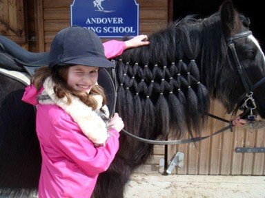Andover Riding School is a place for beginners and experts alike.  To encourage new horse riders to try out the pastime, they have some very special offers including the first lesson at half price - only £13.00 andover.online/article.php?id…
