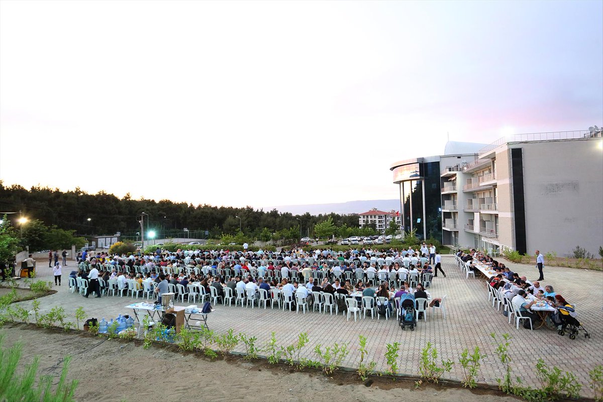 Pamukkale Teknokent'te Birlik ve Beraberlik İftarı 

Pamukkale Üniversitesi Rektörü Prof. Dr. Hüseyin Bağ başta olmak üzere Üniversite Yönetimi ve Pamukkale Teknokent ailesi, Pamukkale Teknokent’te düzenlenen iftar yemeğinde bir araya geldi.