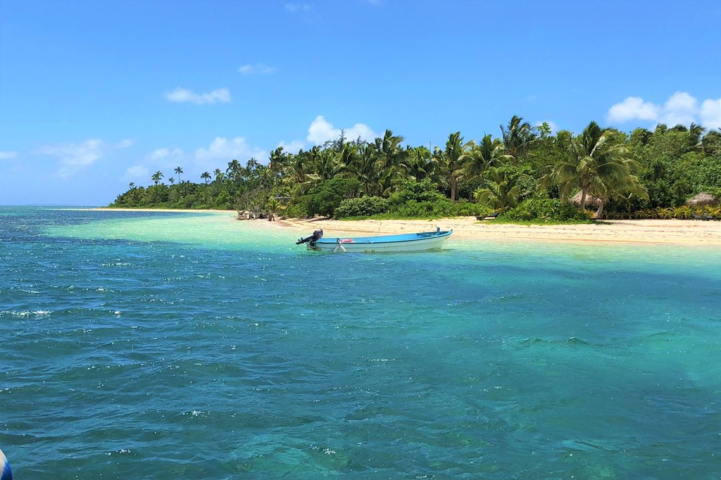 MirandaFrijns's tweet photo. You can book a daytrip from Nuku’alofa for 92 TOP/€35 or stay in one of the beautiful cabins 🏝🌸☀️😍🐠 Lots of activities or don’t do anything at all 💖 Thank me later 😉

#wanderlust #tonga #polynesia #fafaisland #paradise #travel #islandlife #happiness #bucketlist #worldtrip https://t.co/D4U4kWCcFT