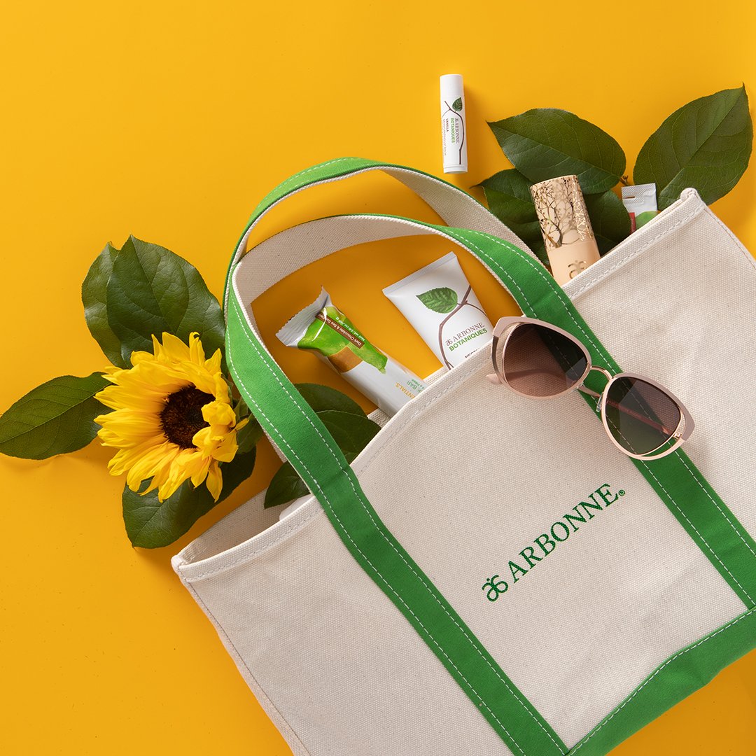 arbonne's tweet photo. Your weekend's calling! What are your essentials for making it a fun one? https://t.co/NpJNST9dTk #Arbonne #ArbonneEssentials #ArbonneBotaniques #RE9Advanced https://t.co/9uxlchWwIp