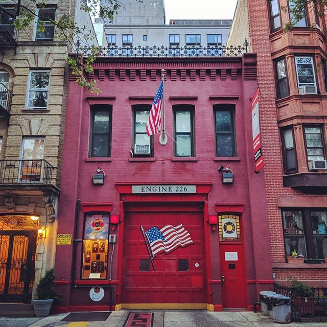 nextstopwillbe's tweet photo. #firehouse #engine226 https://t.co/nf9UPXb6mJ