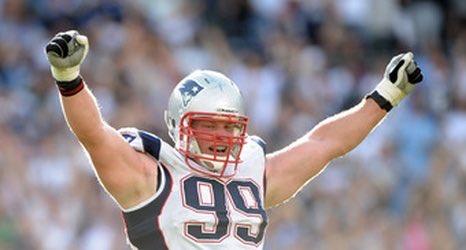 We've got Mike Wright days left until the  #Patriots opener!A UDFA from Cincinnati, Wright played his entire 7 year career with the Pats ('05-11). A versatile defensive lineman, he recorded 133 tackles and 15 sacks, while forcing 4 fumbles and recovering 3.