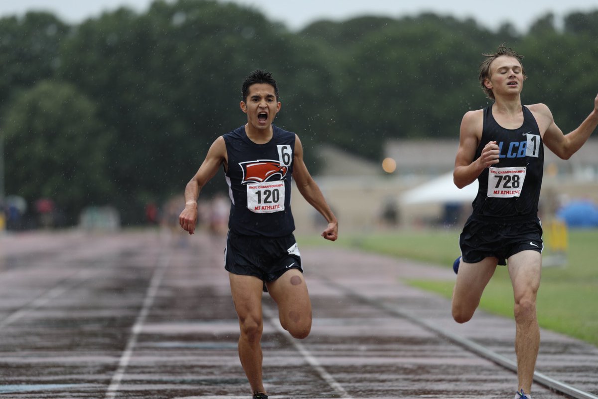 Photo finish!!

Mosca out kicks Plummer to take Boys 5A 3200!