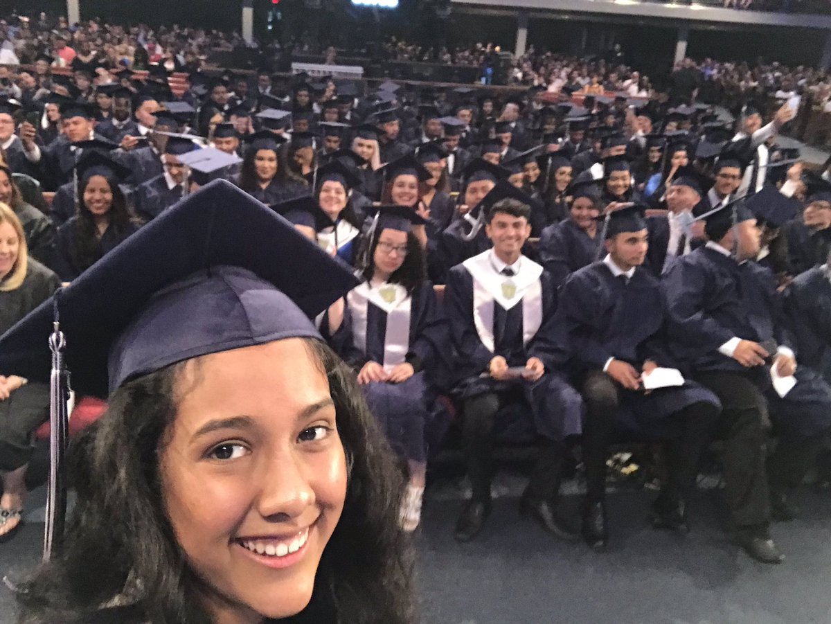 IrvingISD's tweet photo. This is what success looks like! #myIrvingISD Superintendent Magda Hernandez encouraged @NimitzVikings grads to snap a selfie to commemorate this milestone. #iisdgrads https://t.co/JKnSdZ3fiV