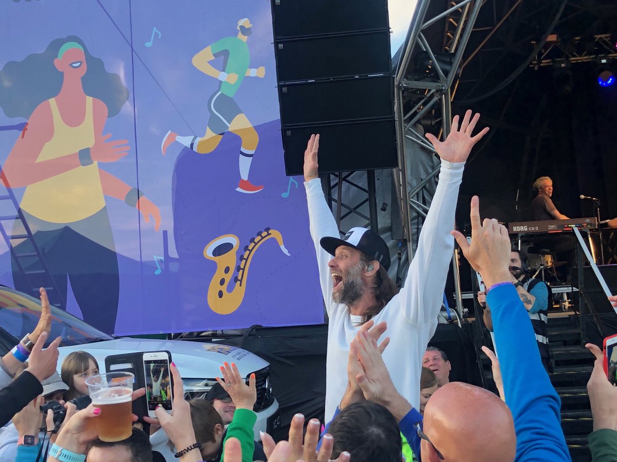 Great gig ⁦<a href="/mrgarystringer/">gary stringer</a>⁩ Thanks for a great night at #runfestrun