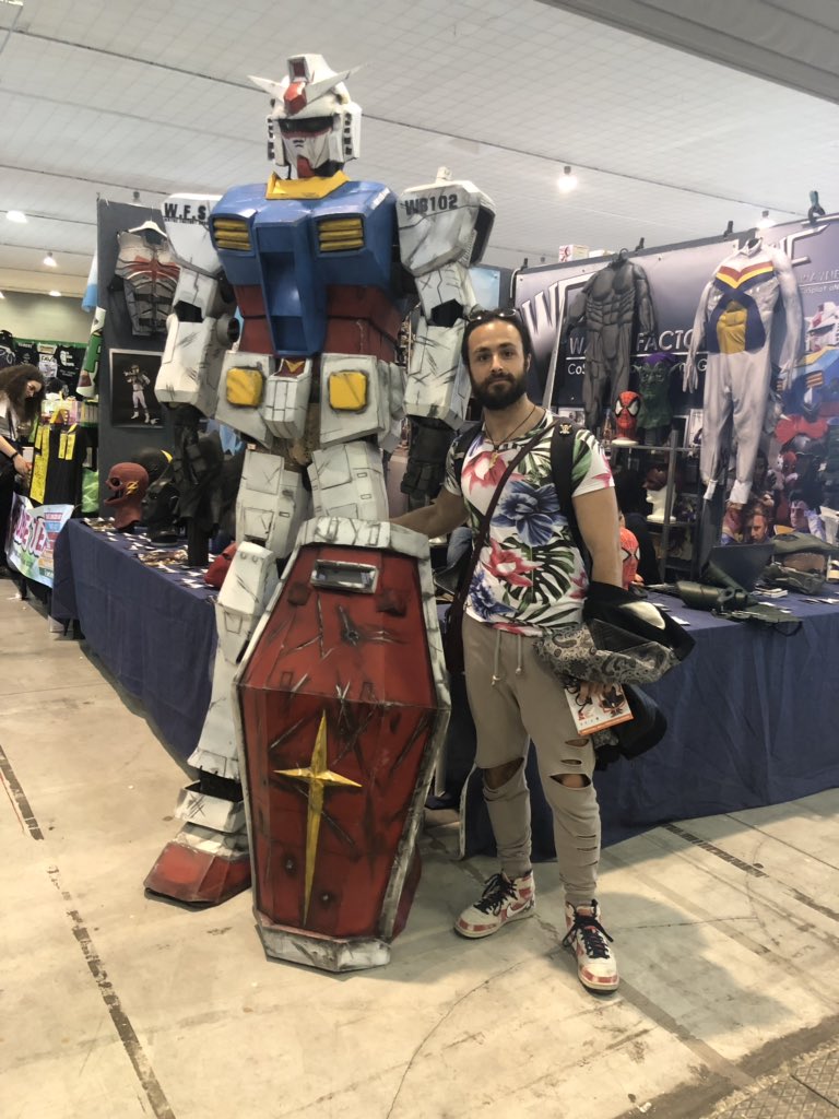 Zoro__90's tweet image. Fiera del fumetto a Bari #bgeek ♥️