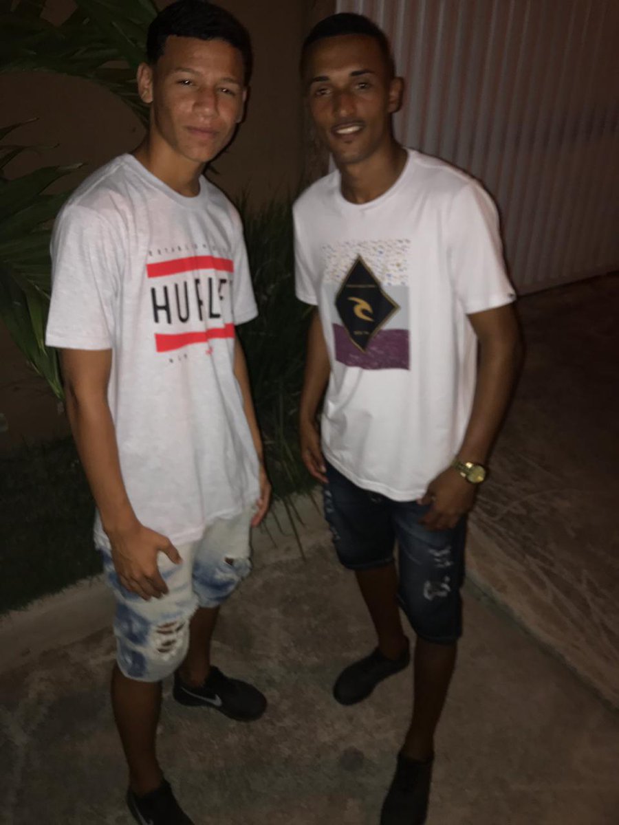 Liverputos_762's tweet photo. Meu Irmão 💞 https://t.co/Kiw7UfNn5x
