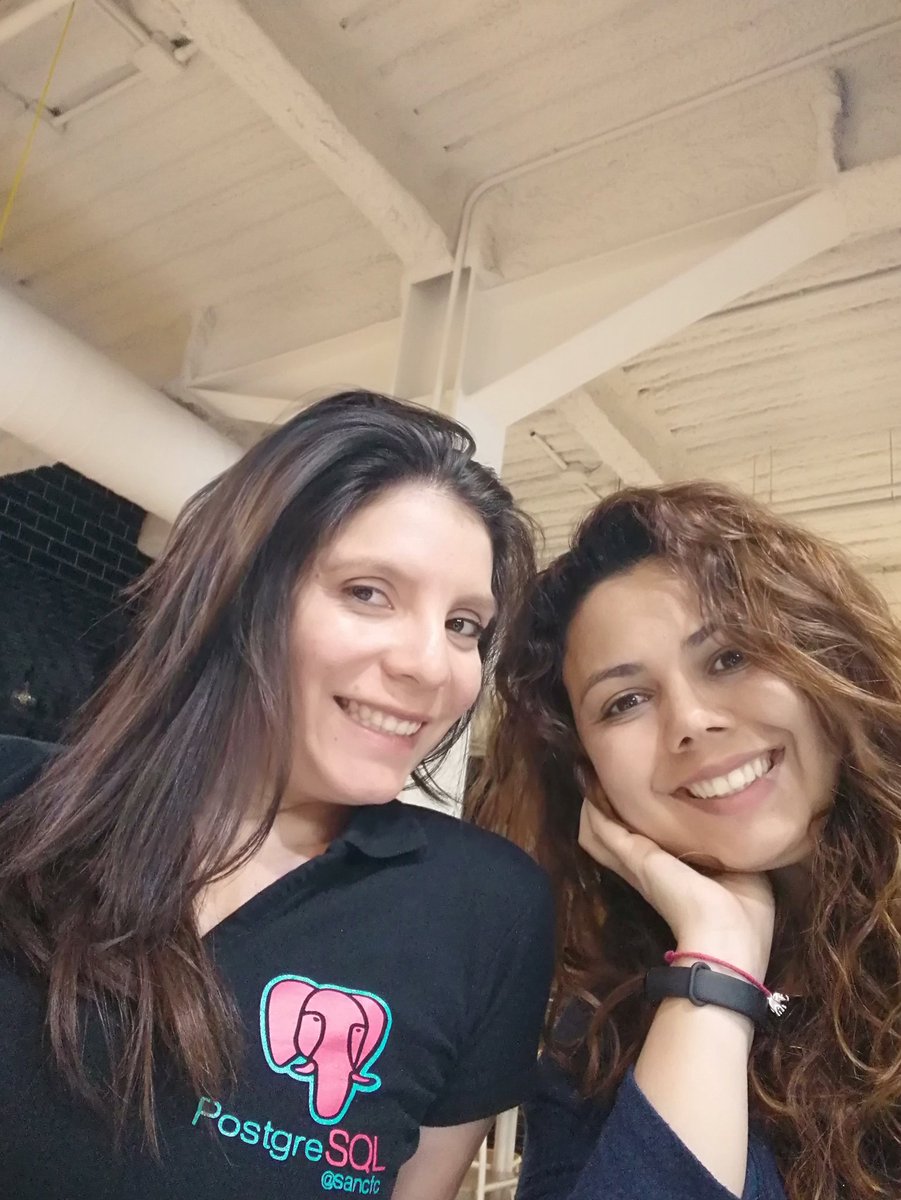 sancfc's tweet image. Aquí con @irene_duque incluyendola en este mundo de #girlintech en #meetup de #NodeGirlsMadrid omg,.. No hay quien nos pare