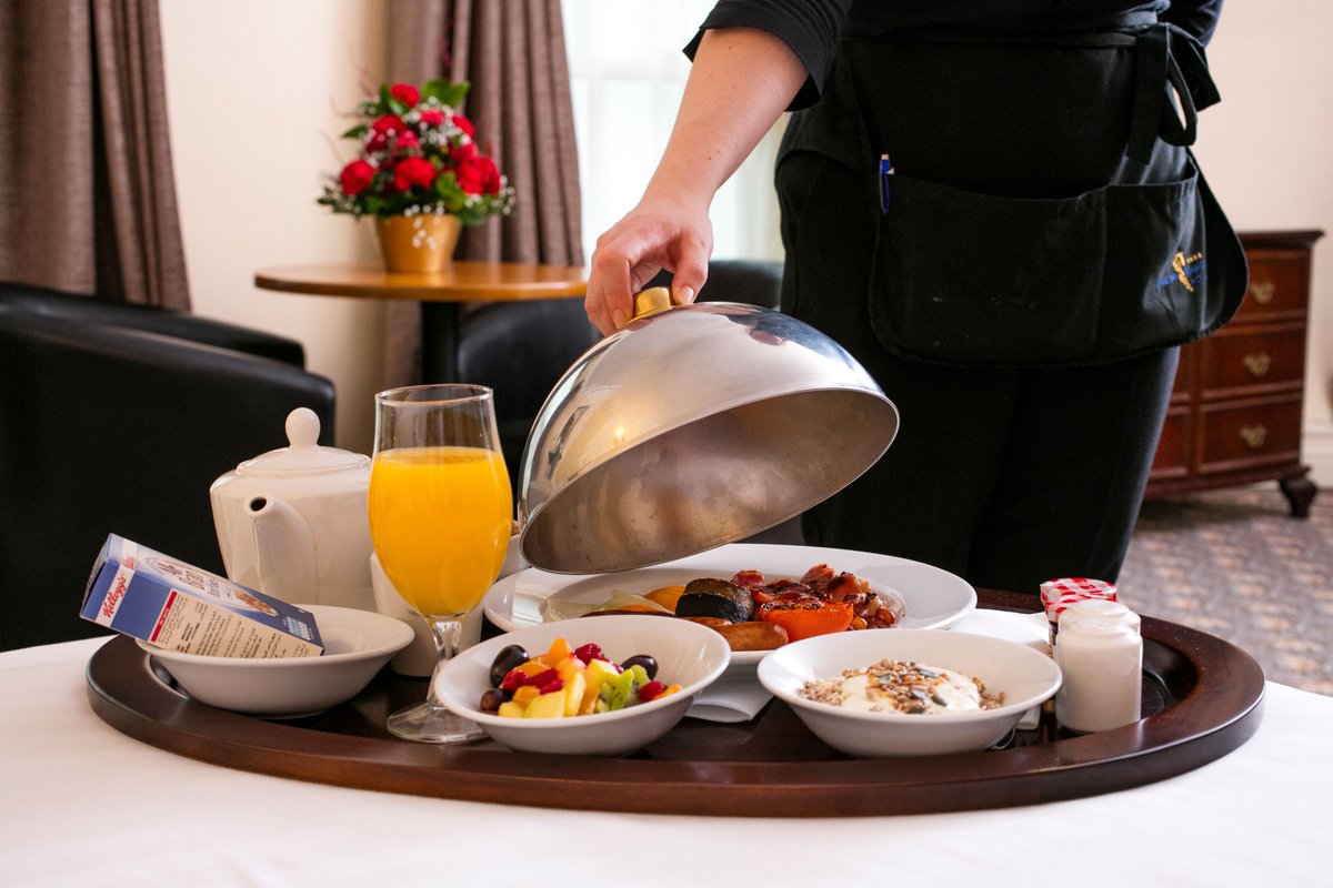 If there's a better phrase than "breakfast in bed" please let us know!
bit.ly/ContactBallina…