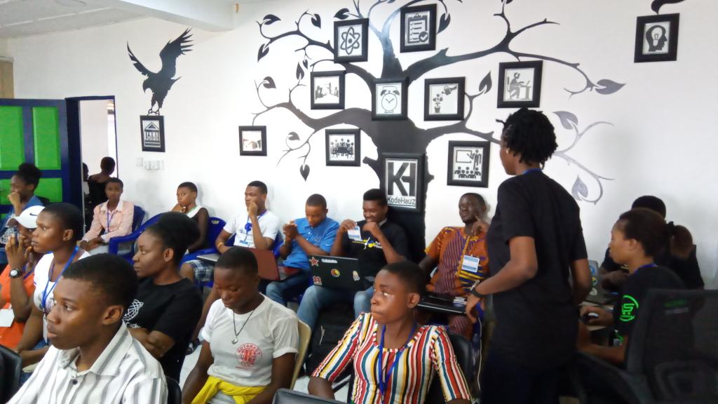 kodehauz's tweet image. Python meet up 2019 happening live @kodehauz
Doing it the python way
#kodehauz #pythonmeetup2019
@PythonAkwaIbom @PythonNigeria @ThePSF @agatevureglory @cjustinobi @almaudoh @ayolovisgod @Tochinny