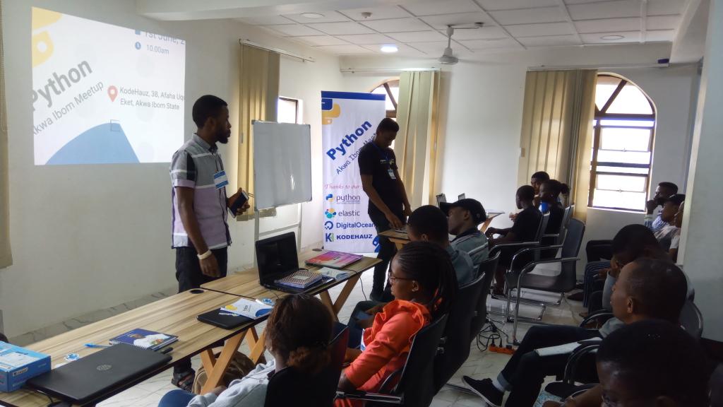 kodehauz's tweet image. Python meet up 2019 happening live @kodehauz
Doing it the python way
#kodehauz #pythonmeetup2019
@PythonAkwaIbom @PythonNigeria @ThePSF @agatevureglory @cjustinobi @almaudoh @ayolovisgod @Tochinny