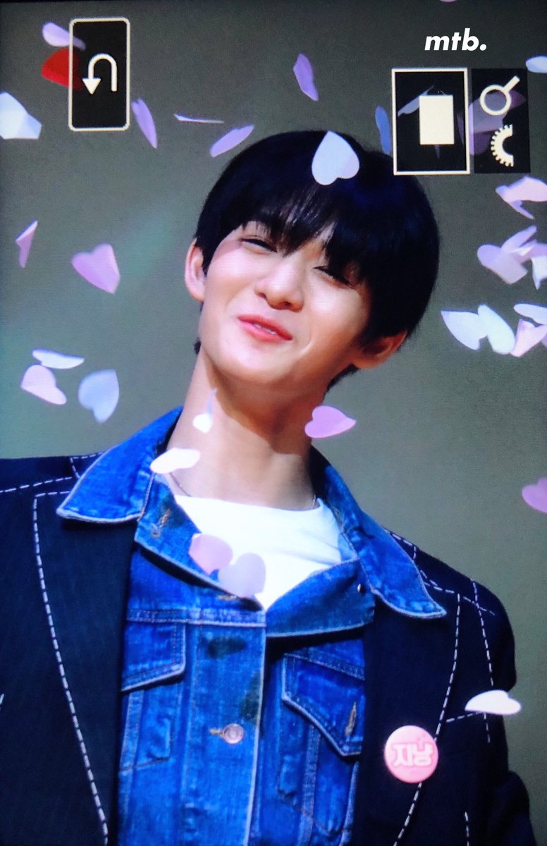 MorethanBae's tweet photo. 190601
#배진영 #BAEJINYOUNG #裵珍映 https://t.co/3iWqeb2SX5