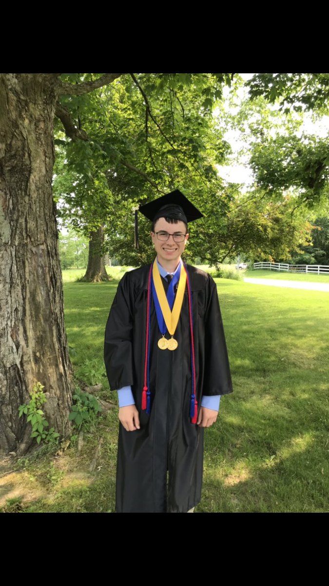 RandyRrussell's tweet photo. Congrats to @DeanRus93333398 Always proud of you! https://t.co/0eBjC6k21y