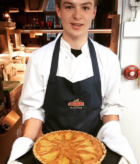 fullerscareers's tweet photo. Just in from @RedLionBarnes- "Pear & Frangipane Tart made by a lovely young man eager for knowledge, a pleasure to teach ๐๐ผ". Looking delicious! #beproudofit (if you're eager to learn and up-skill in the kitchen, check out our jobs here https://t.co/KIg9oFjxHH) #beachef https://t.co/VNycBbZiyb