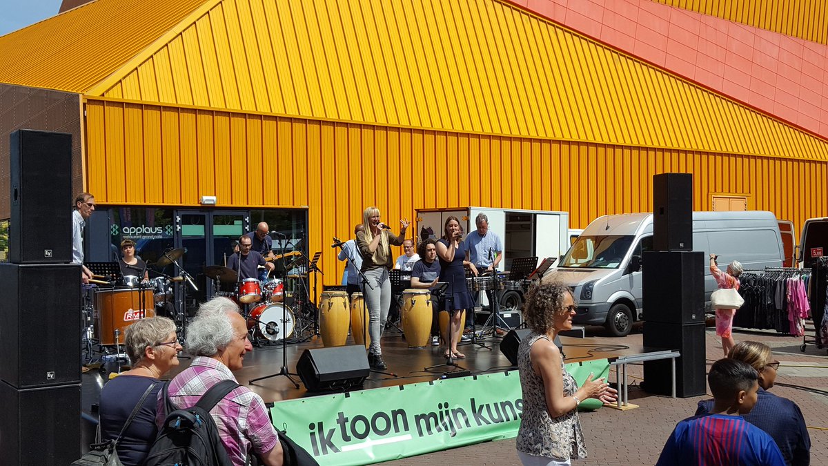 Muziek, dans en theater in het stadshart. Maand van de amateurkunst is gestart. Iktoon!