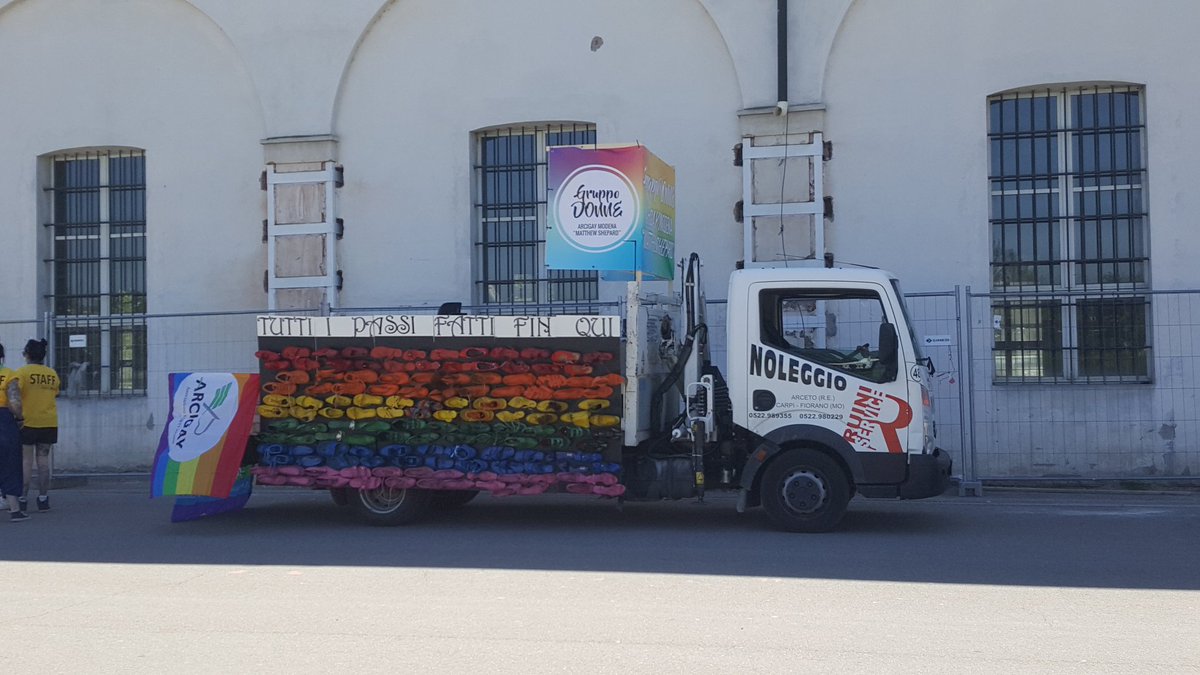 etoilesjm's tweet image. 🏳️‍🌈❤ #ModenaPride #PrideMonth